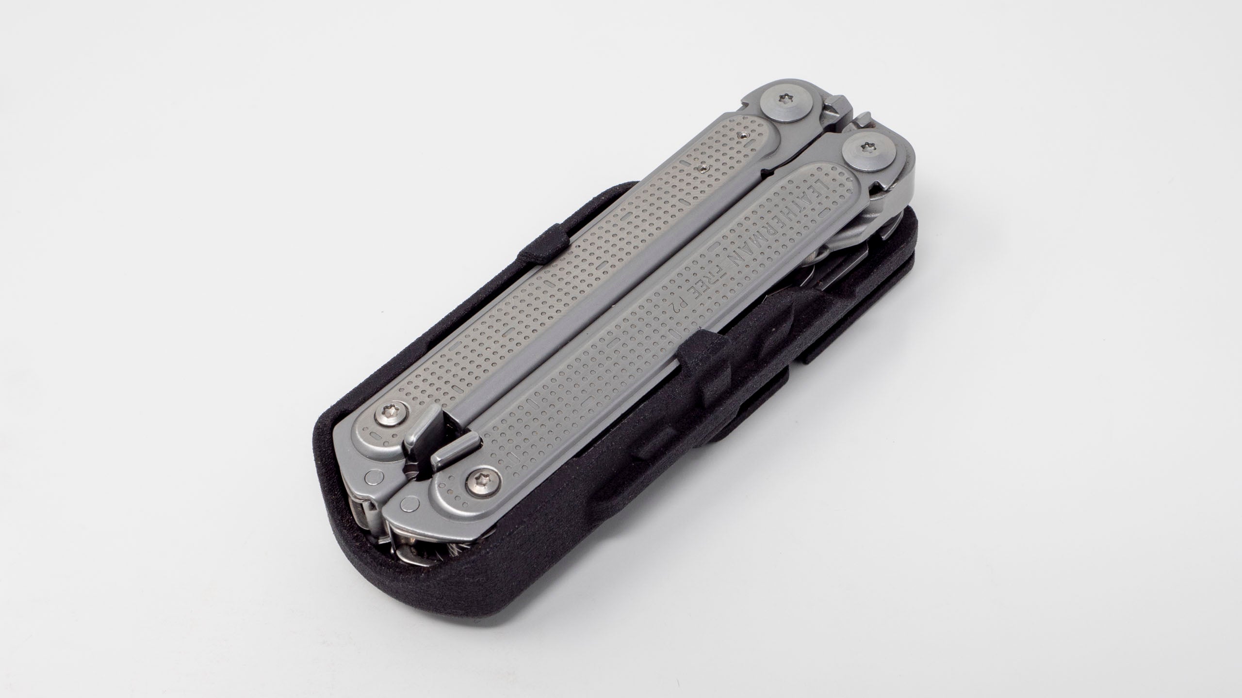 Holster for Leatherman Free P2 – ZapWizard Design